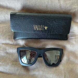 Valley Eyewear “DB” Black Sunglasses